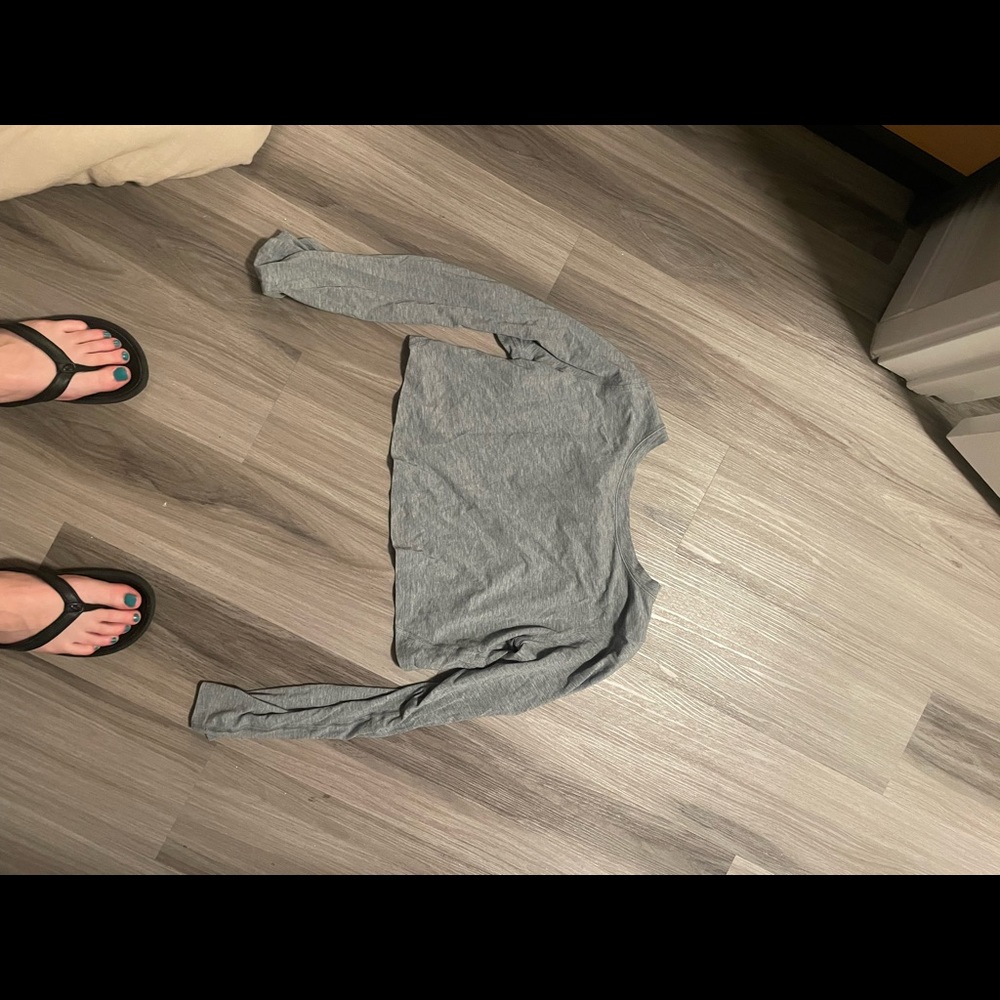 Lulu Lemon Cropped long sleeve